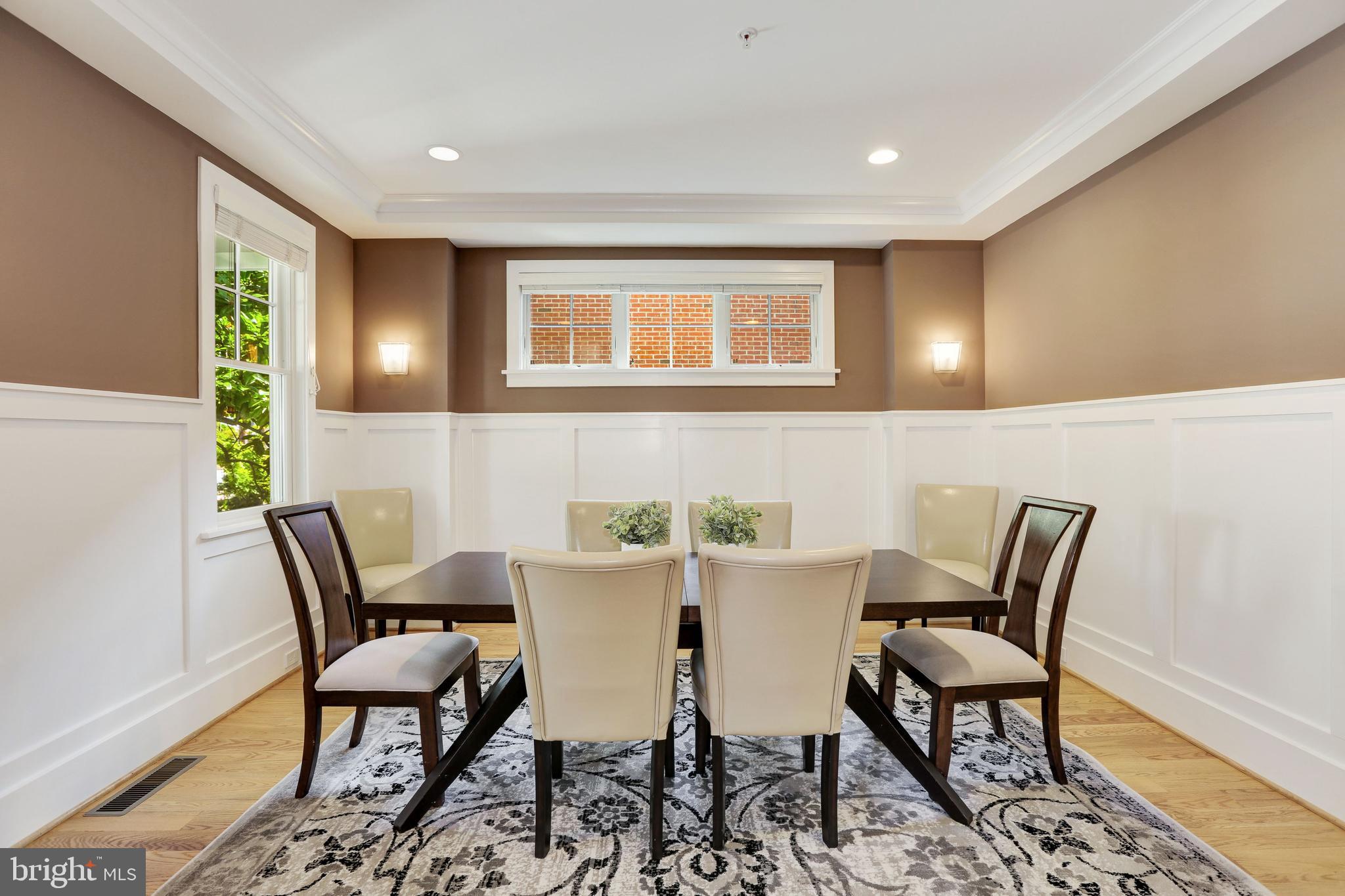 6208 Madawaska Road Bethesda, MD 20816 - Photo 12 of 38 Gallery Image 12