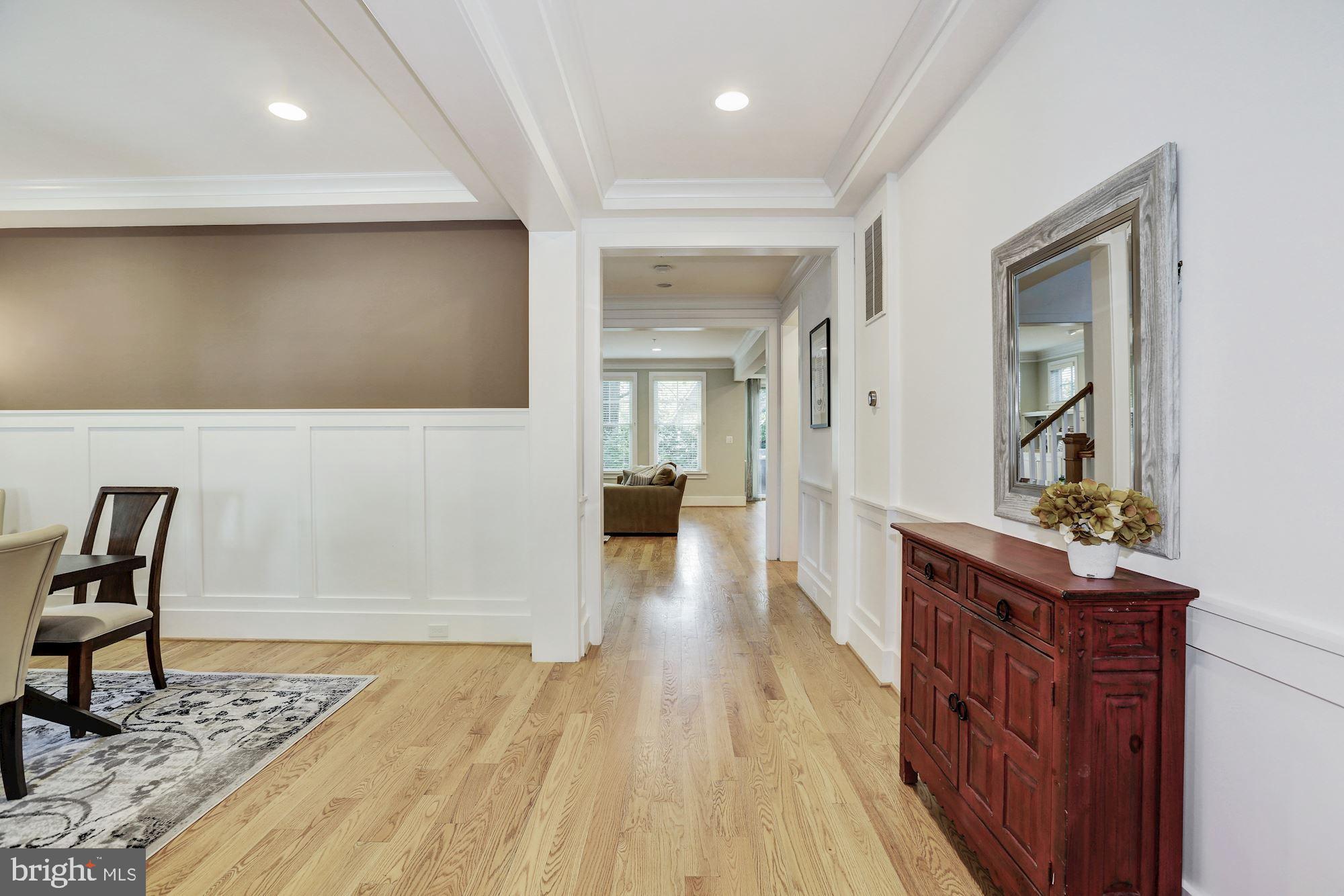 6208 Madawaska Road Bethesda, MD 20816 - Photo 14 of 38 Gallery Image 14