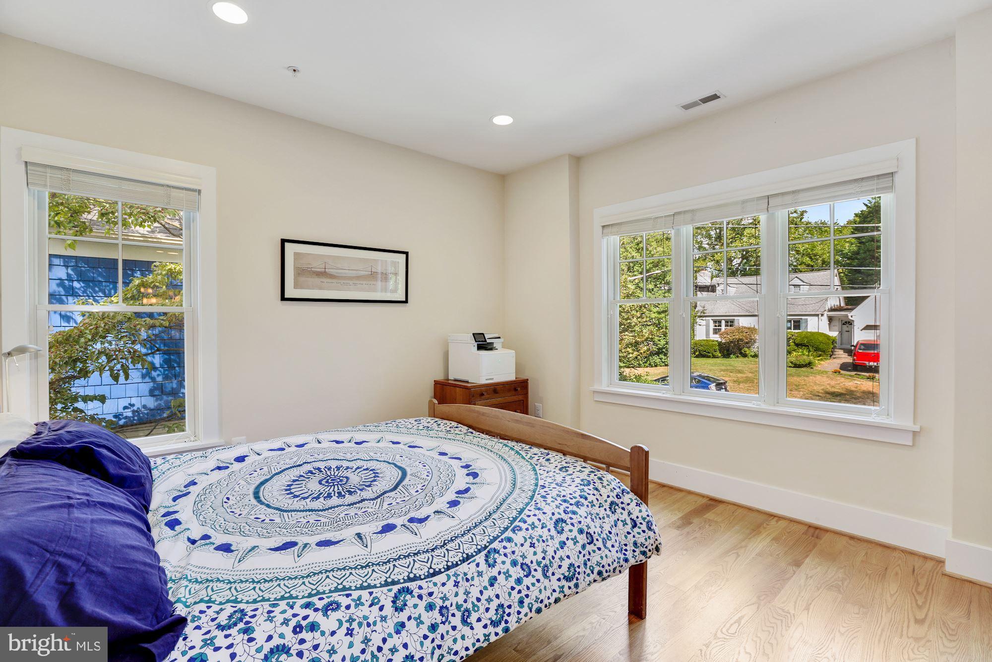 6208 Madawaska Road Bethesda, MD 20816 - Photo 21 of 38 Gallery Image 21