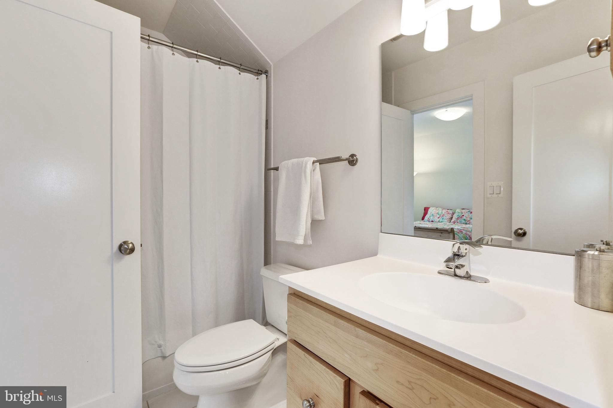 6208 Madawaska Road Bethesda, MD 20816 - Photo 31 of 38 Gallery Image 31