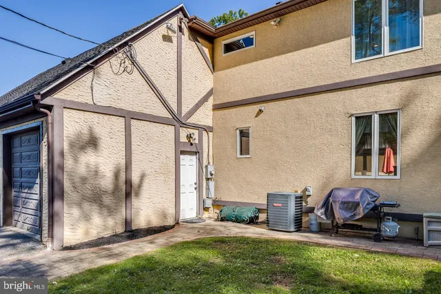 $1,900,000 | 740 Garwood Road, Moorestown, NJ 08057