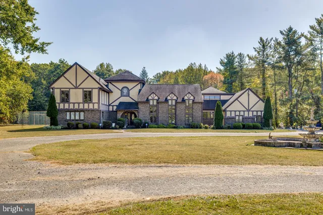 $1,900,000 | 740 Garwood Road, Moorestown, NJ 08057