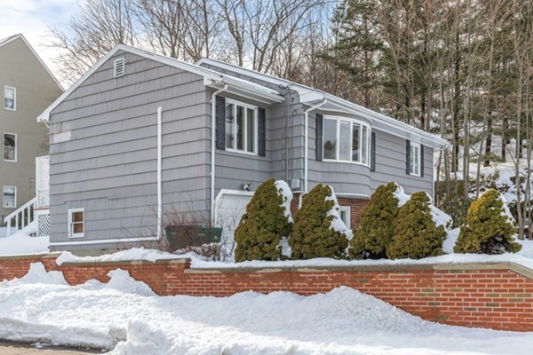 114 Edgemere Road Lynn, MA 01904 - Photo 21 of 30 Gallery Image 21