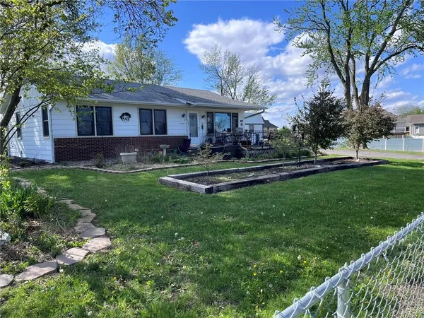$210,000 | 11508 Northeast Highway 69, Cameron, MO 64429