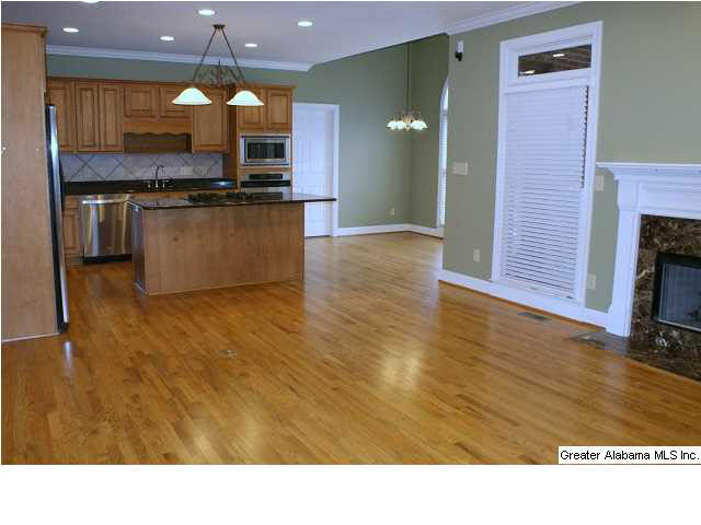 255 Silverleaf Drive Pelham, AL 35124 - Photo 9 of 32