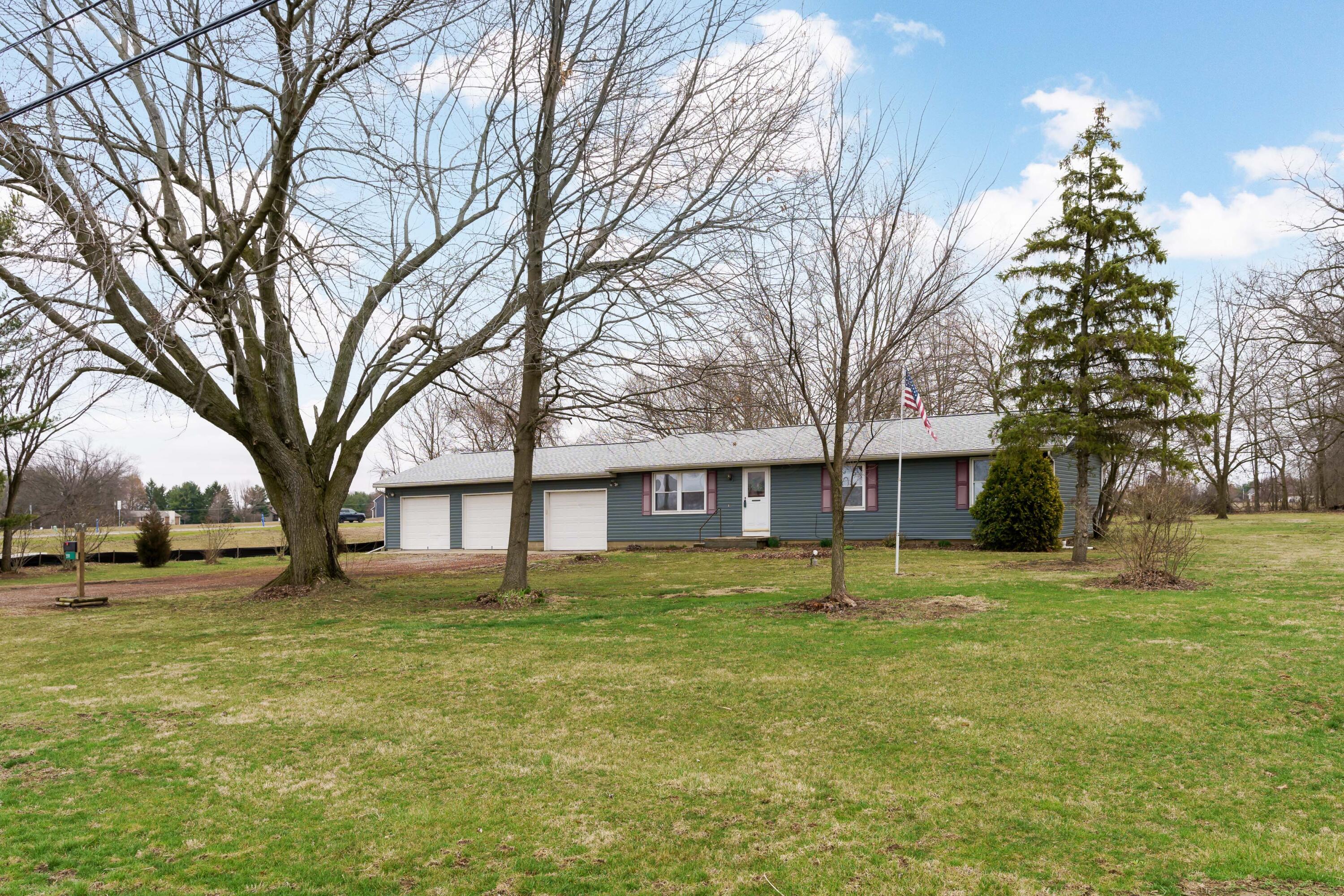 5591 Liberty Road North Powell, OH 43065 - Photo 2 of 41 Welcome Home!