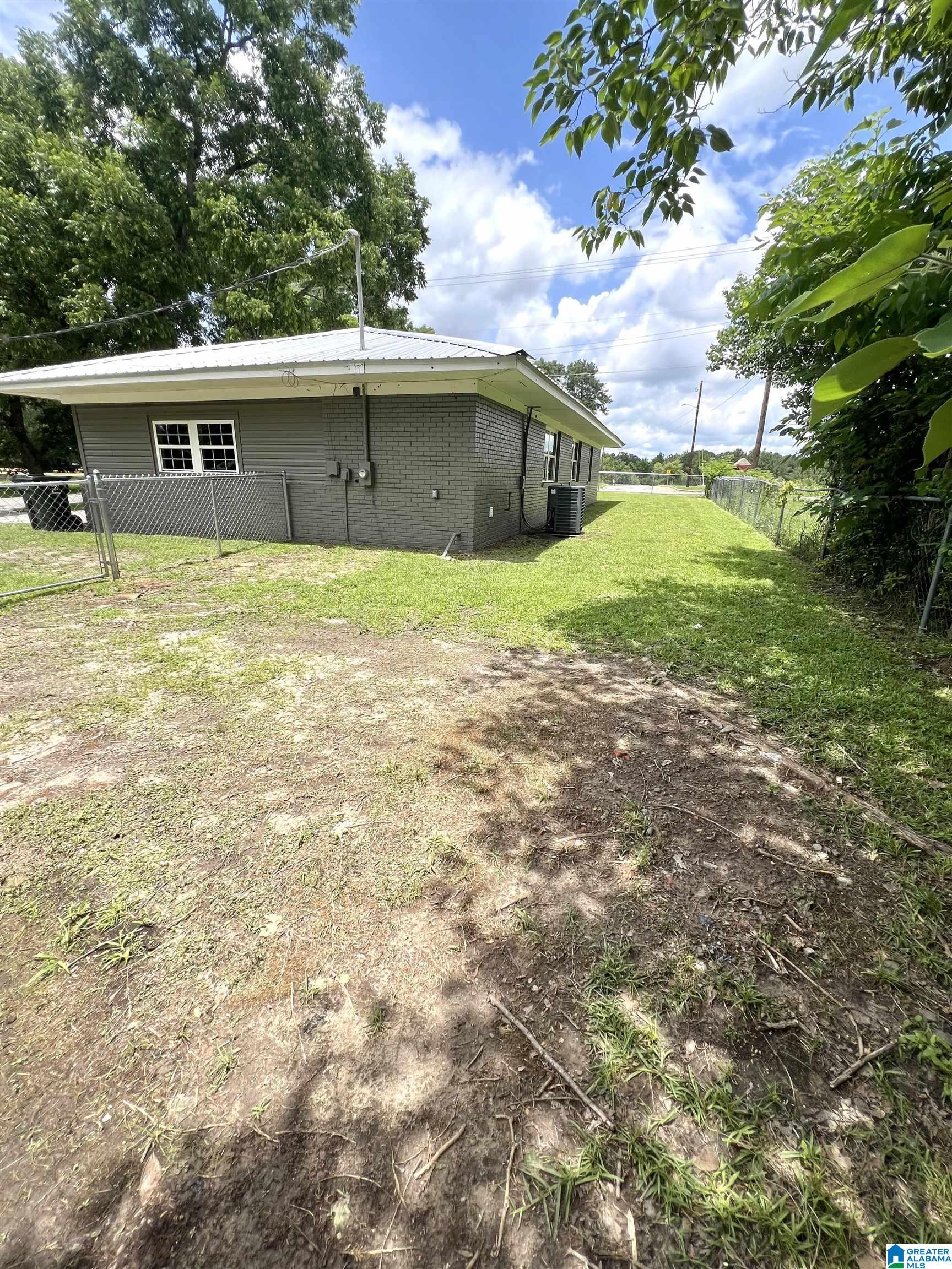 1409 4th Avenue North Clanton, AL 35045 - Photo 16 of 18