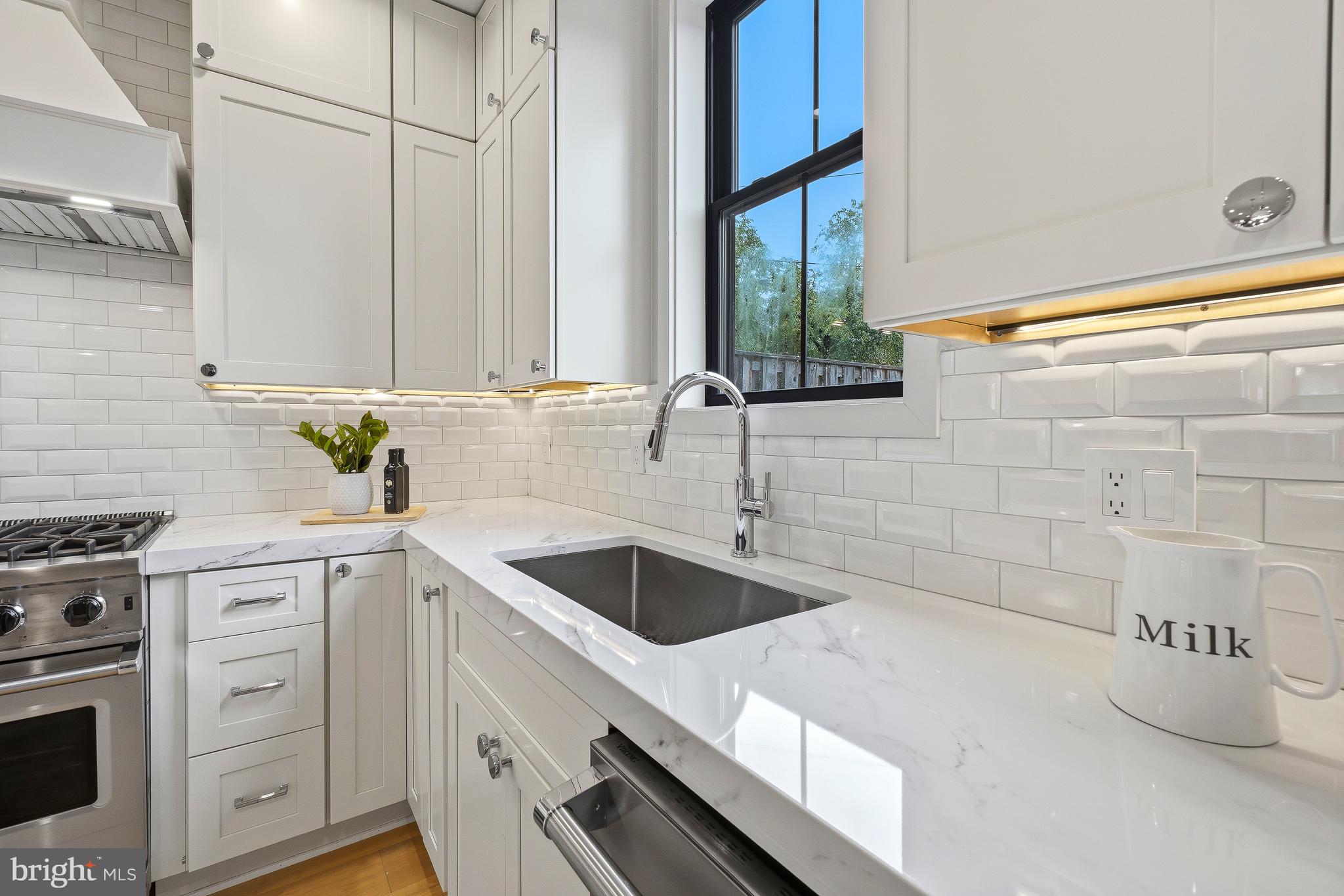 3823 Benton Street Northwest Washington, DC 20007 - Photo 17 of 44