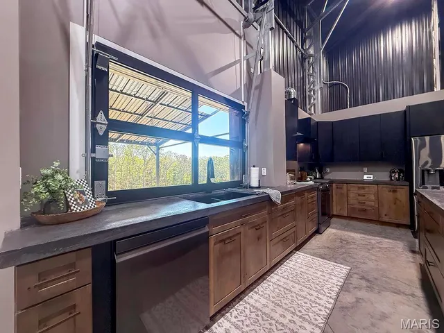 $1,499,000 | 709 Eberhardt Lane, De Soto, MO 63020