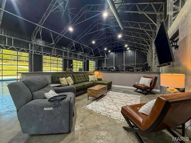 $1,499,000 | 709 Eberhardt Lane, De Soto, MO 63020