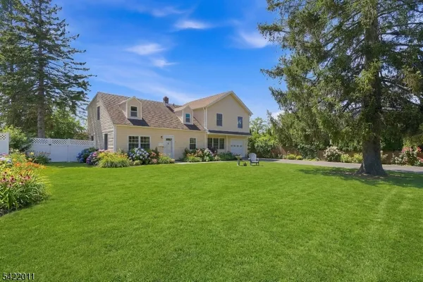$675,000 | 8 Woodlot Road, Wayne, NJ 07470