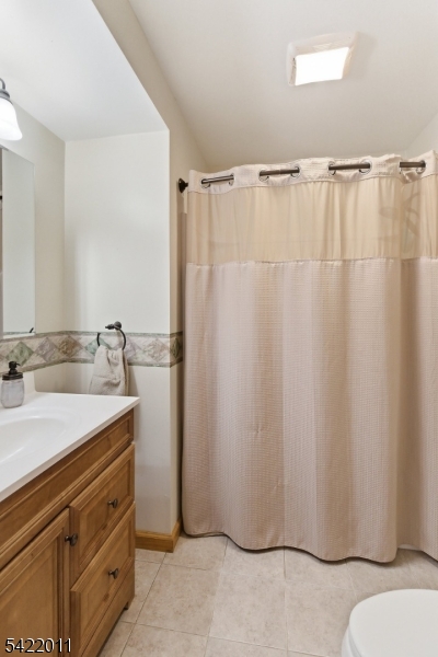 8 Woodlot Road Wayne, NJ 07470 - Photo 12 of 17