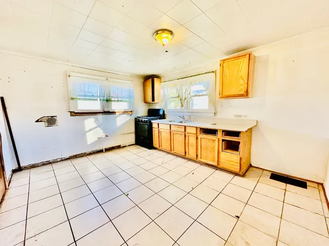 $48,000 | 907 South Bloomington Street, Streator, IL 61364