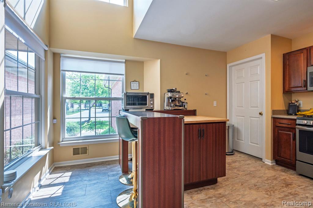 400 Cherry Grove Road Canton, MI 48188 - Photo 10 of 27