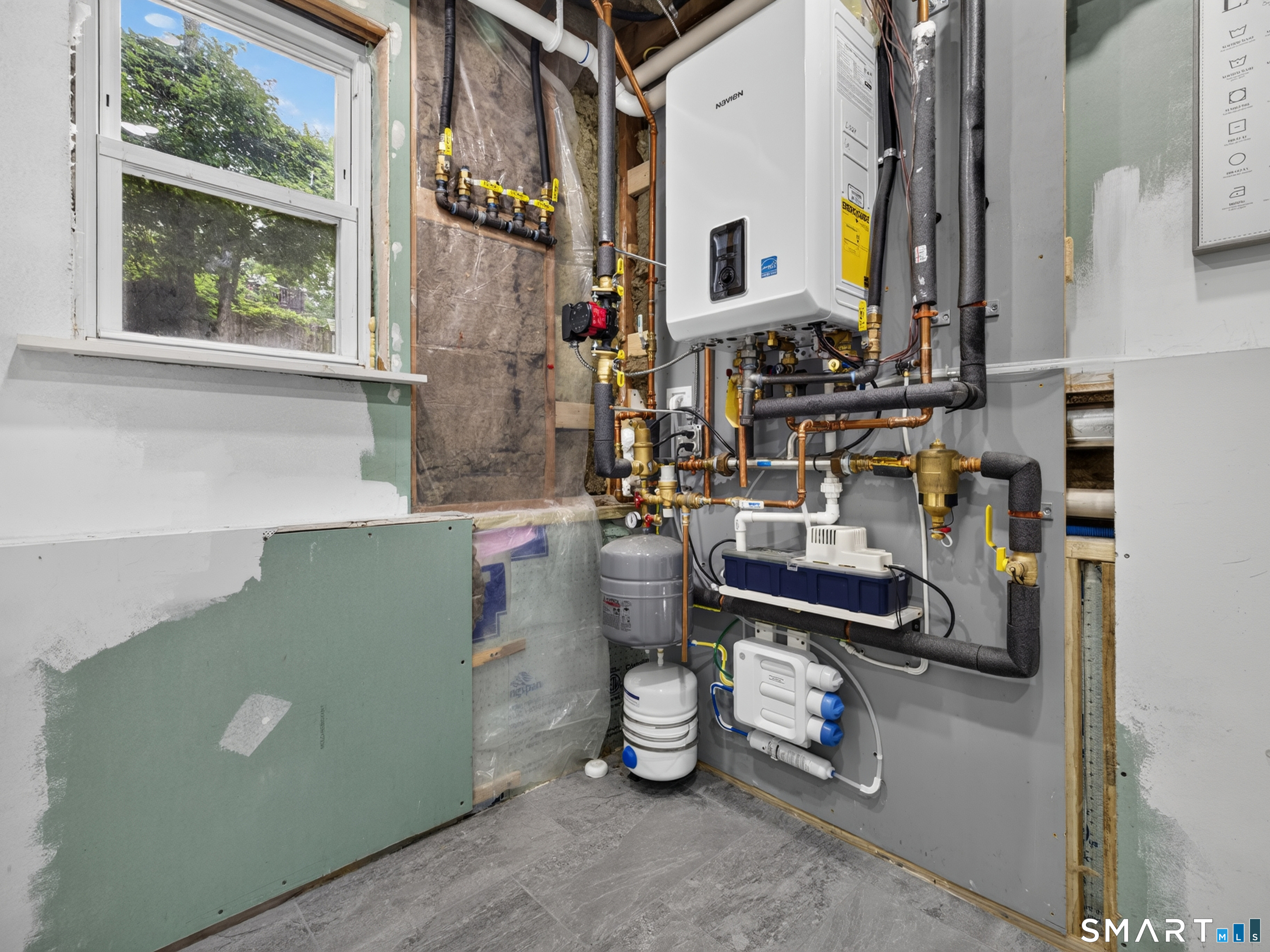 46 Spring Glen Road East Lyme, CT 06357 - Photo 29 of 40 2 year old gas boiler