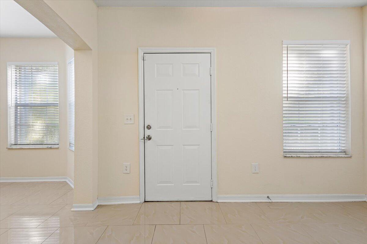 110 Southwest Peacock Boulevard, Unit 6101 Port St. Lucie, FL 34986 - Photo 13 of 70 17-GG3A9478