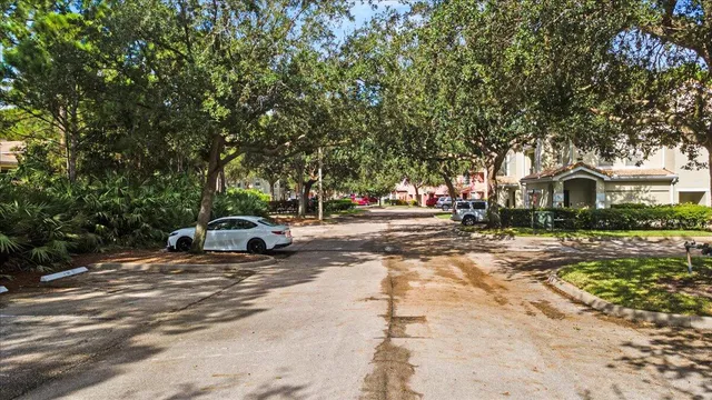 $265,000 | 110 Southwest Peacock Boulevard, Unit 6101, Port St. Lucie, FL 34986