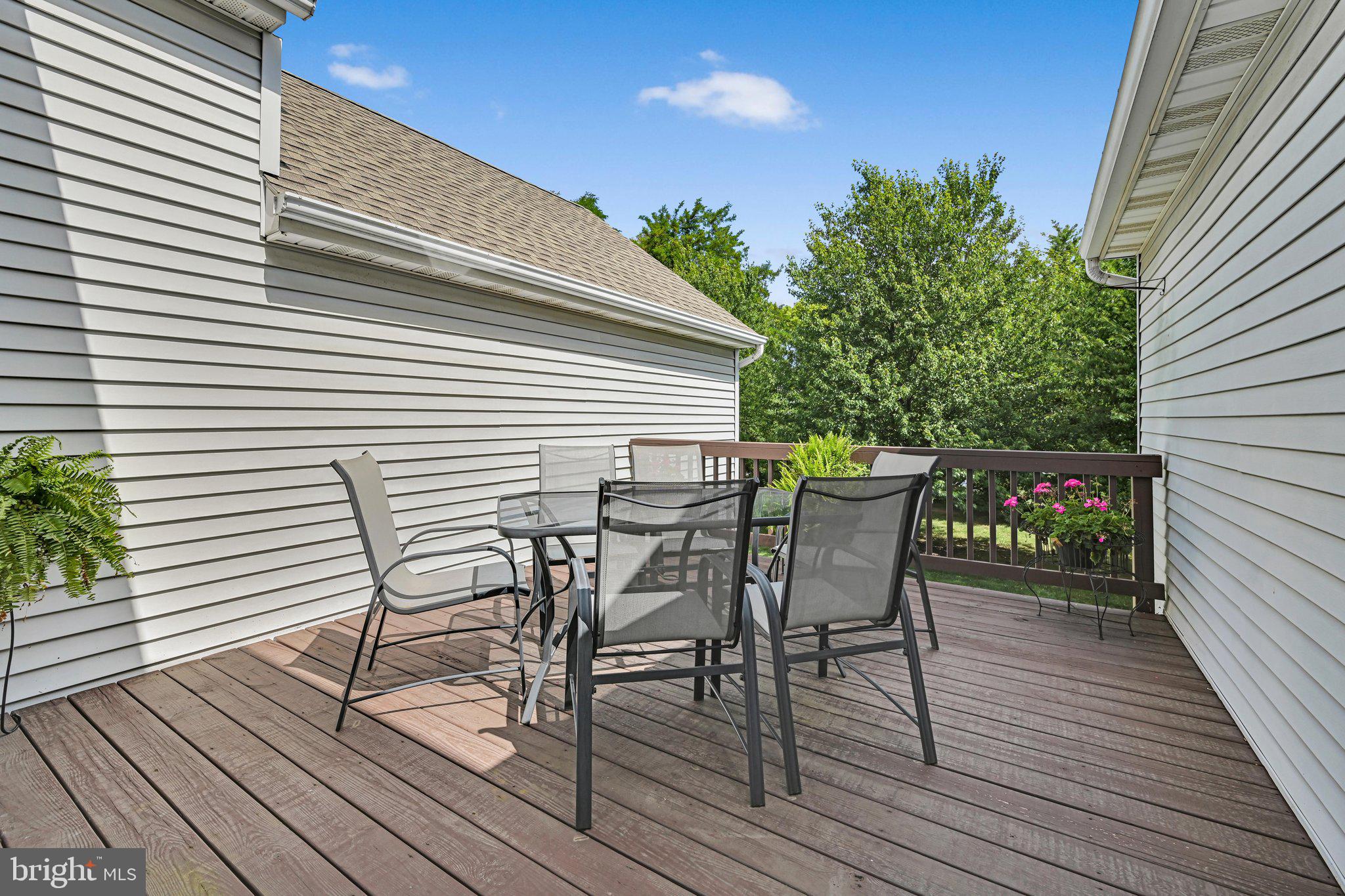 375 Tri Hill Road York, PA 17403 - Photo 33 of 41 Back Deck
