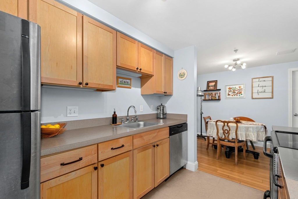 23 Creighton Street, Unit 2 Boston, MA 02130 - Photo 4 of 11