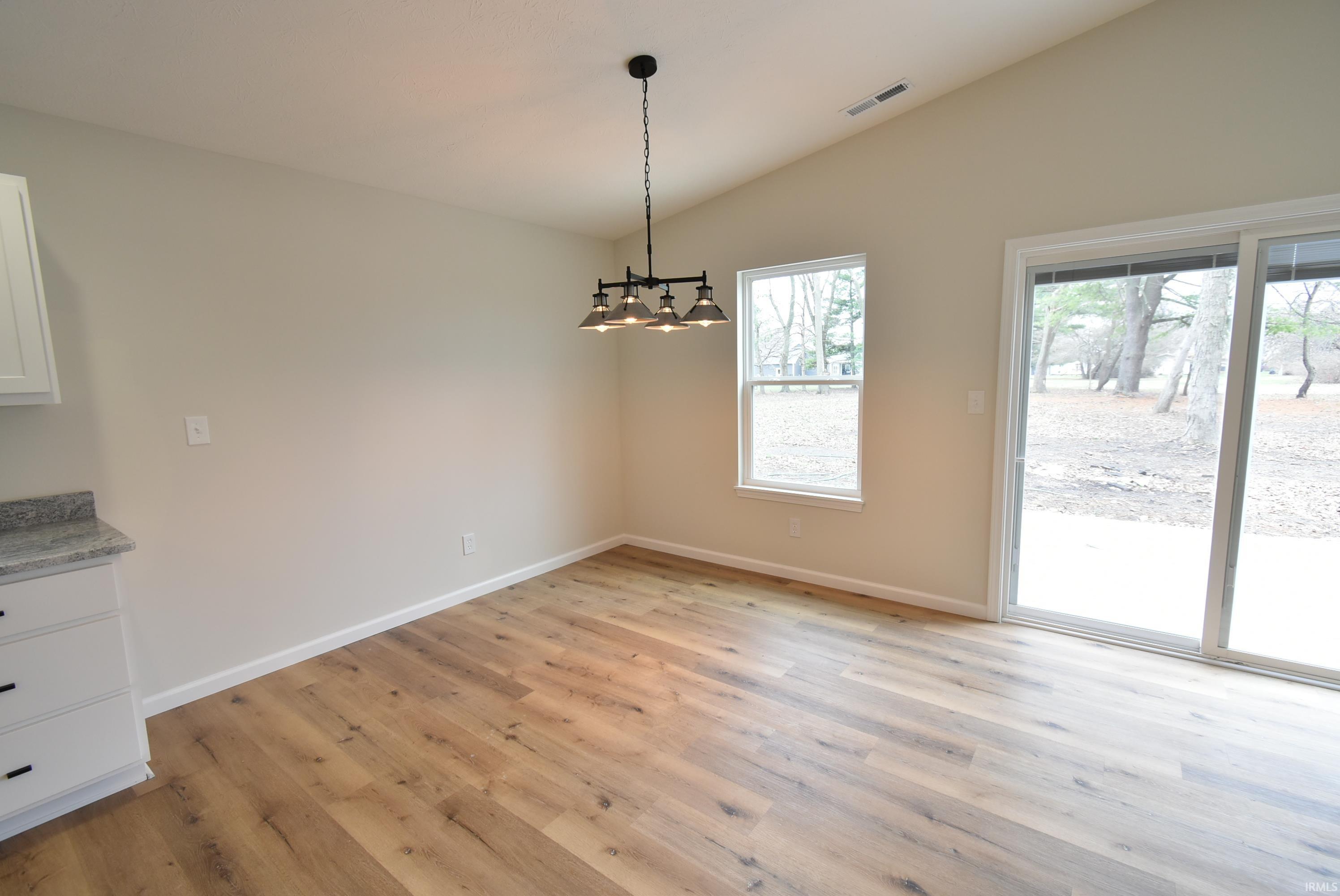 994 East 8th Street Fowler, IN 47944 - Photo 11 of 34