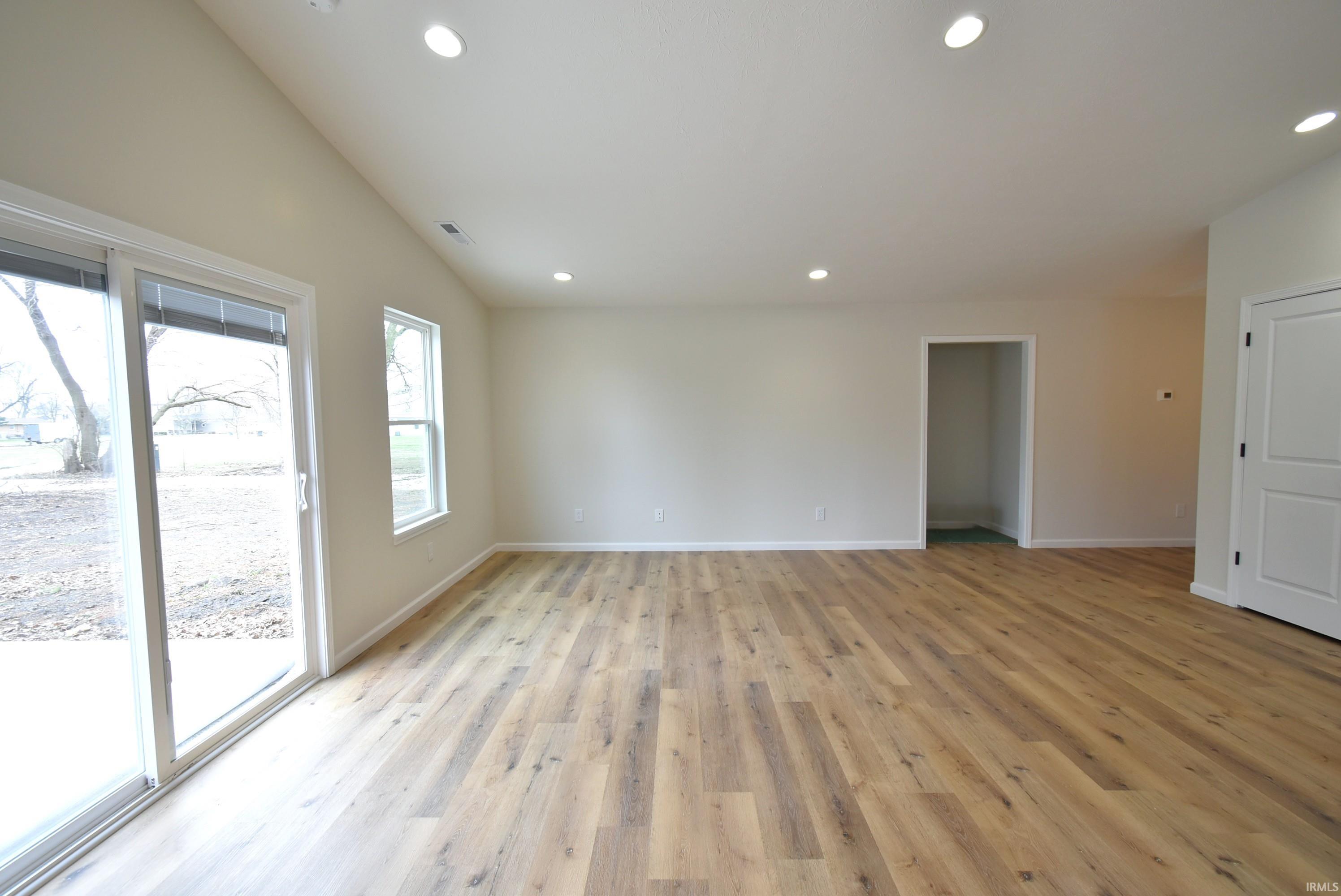 994 East 8th Street Fowler, IN 47944 - Photo 13 of 34