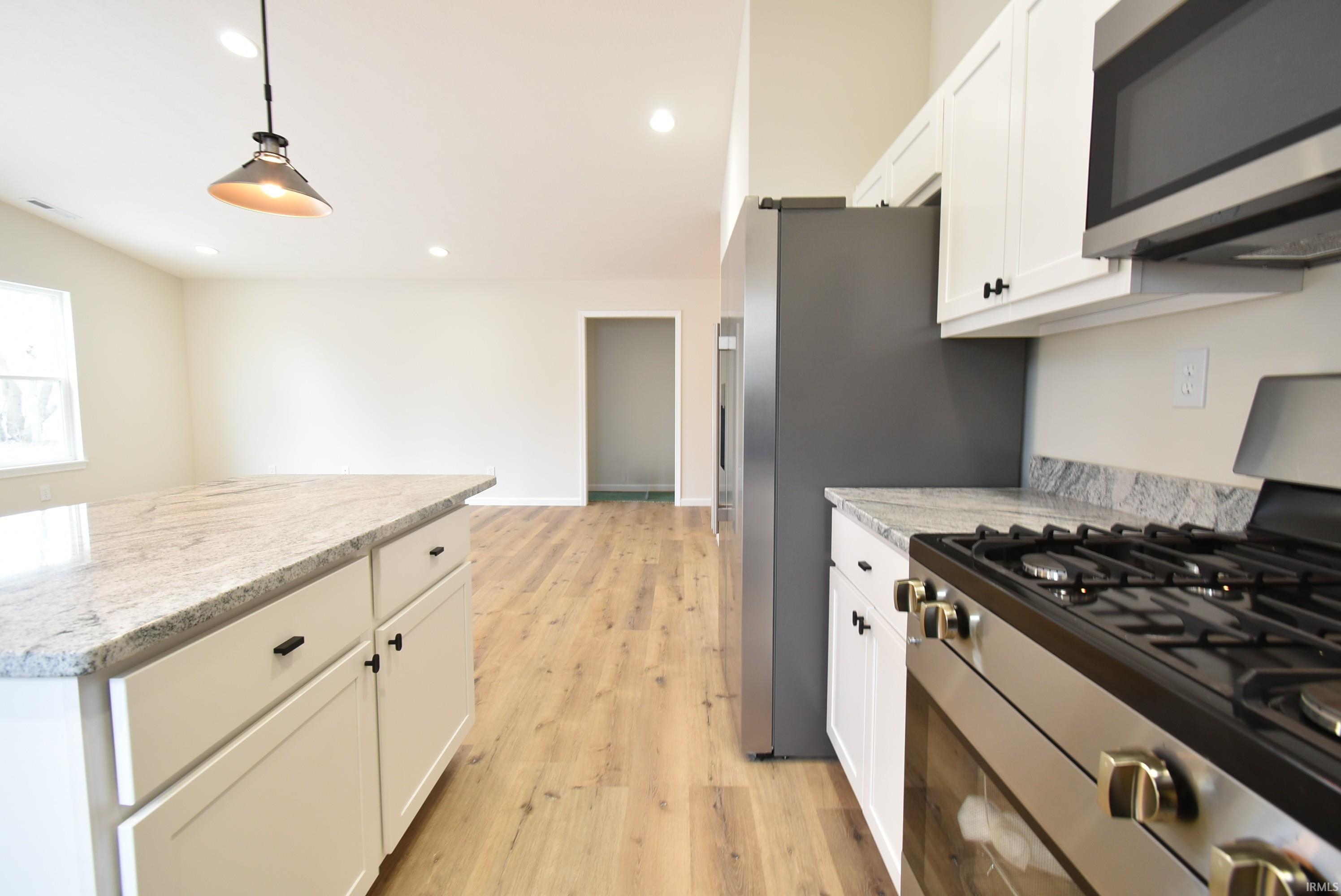 994 East 8th Street Fowler, IN 47944 - Photo 7 of 34