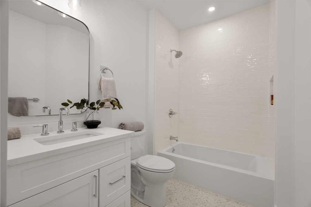 26 Adelaide Street, Unit 2 Boston, MA 02130 - Photo 10 of 24