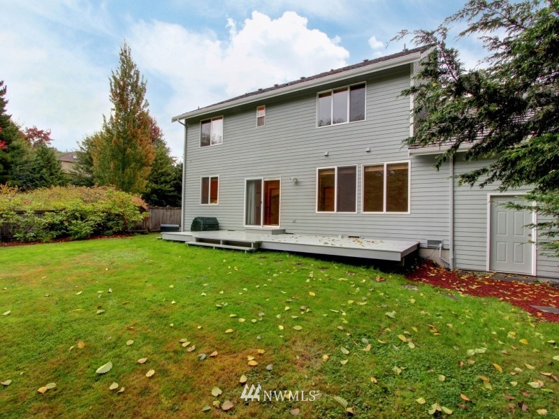 9902 Northeast 155th Street Bothell, WA 98011 - Photo 14 of 15 Gallery Image 14