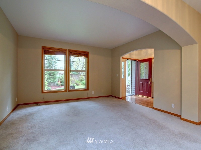 9902 Northeast 155th Street Bothell, WA 98011 - Photo 3 of 15 Gallery Image 3