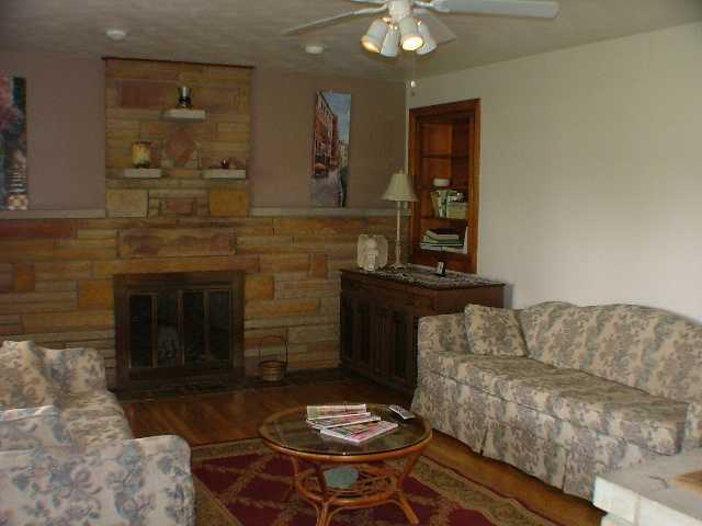 5467 Hoover Road Grove City, OH 43123 - Photo 3 of 12