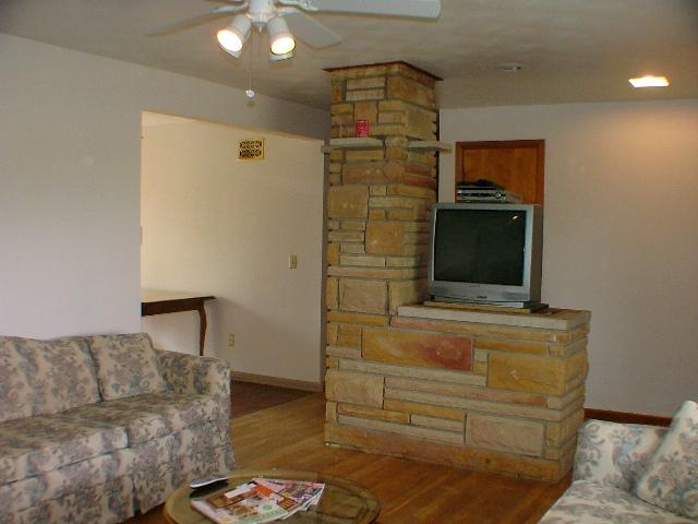 5467 Hoover Road Grove City, OH 43123 - Photo 9 of 12
