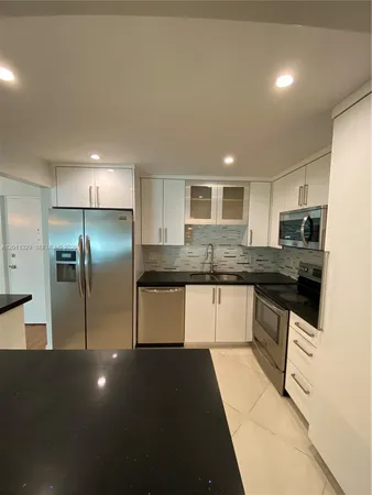$2,200 | 700 Southeast 2nd Avenue, Unit 315, Deerfield Beach, FL 33441