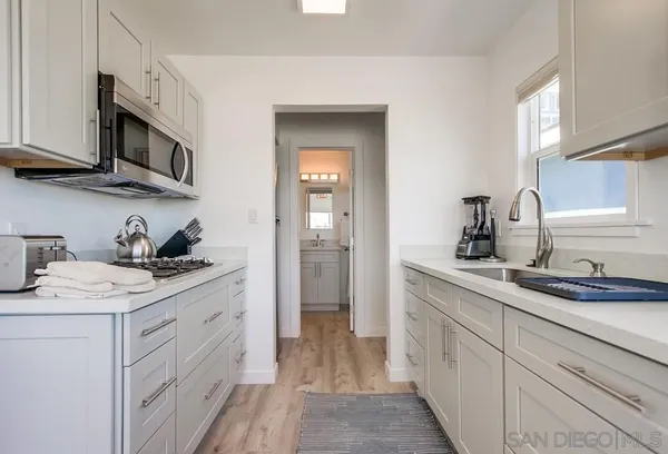 $3,210,000 | 3286 Bayside Walk, San Diego, CA 92109