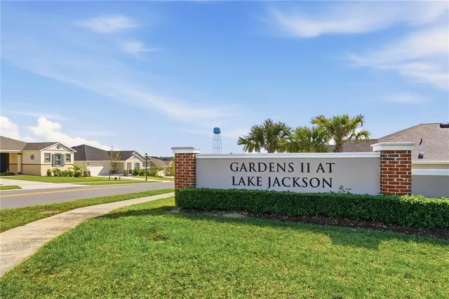 $360,000 | 1459 Geranium Drive, Mascotte, FL 34753
