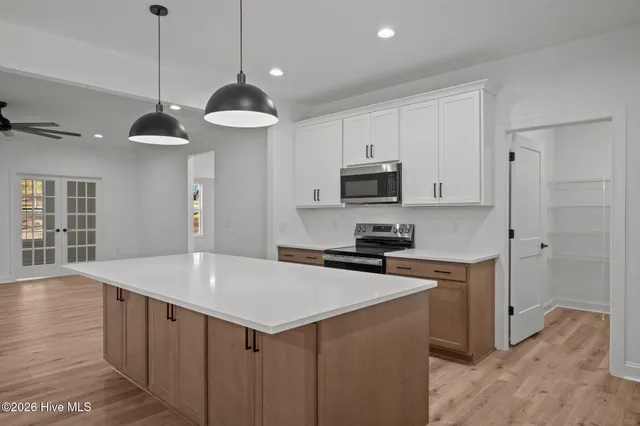 $489,000 | 107 Lancashire Lane, Seven Lakes, NC 27376