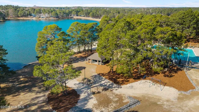 $489,000 | 107 Lancashire Lane, Seven Lakes, NC 27376