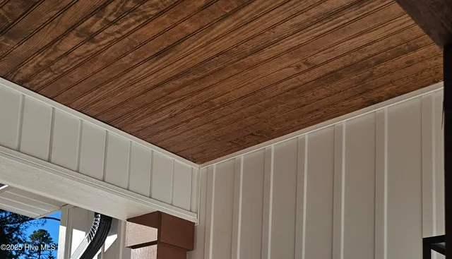 $489,000 | 107 Lancashire Lane, Seven Lakes, NC 27376