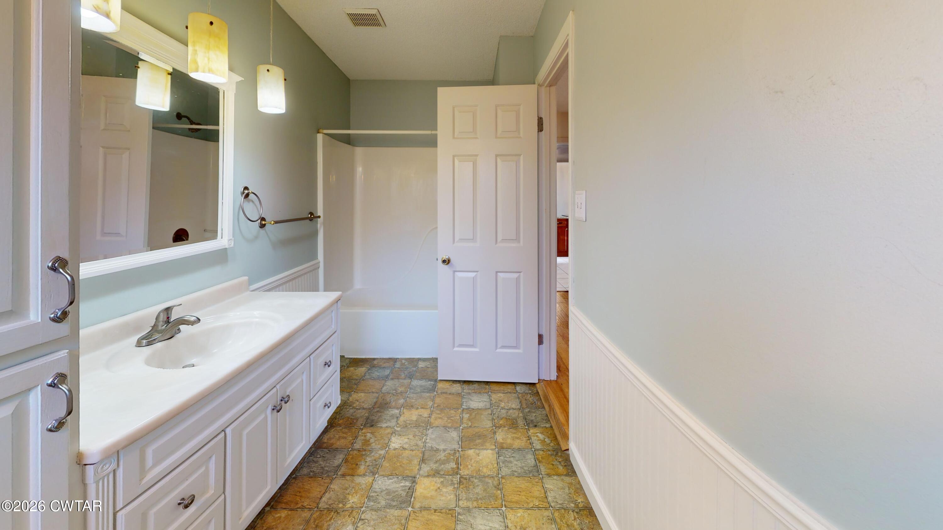 44 Pine Ridge Road Dyersburg, TN 38024 - Photo 18 of 41 44-Pine-Ridge-Cove-Bathroom