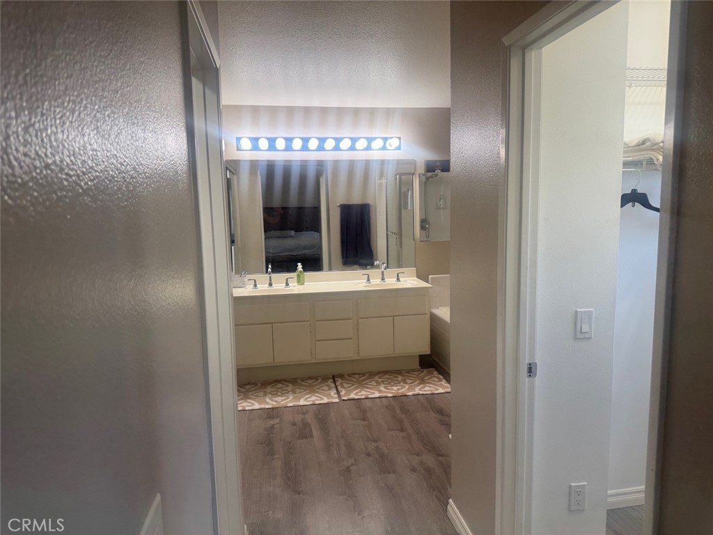 1059 Silvercreek Road Corona, CA 92882 - Photo 41 of 54