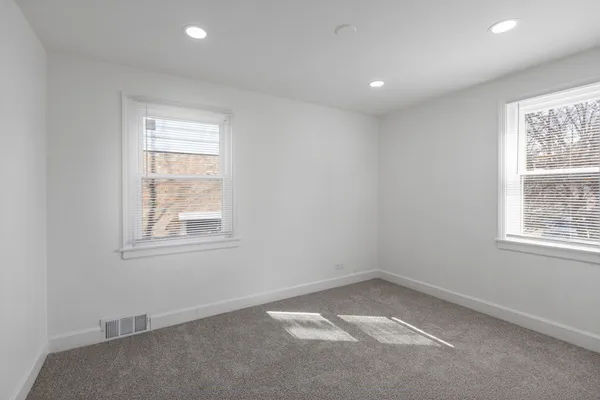 $299,999 | 519 Bellwood Avenue, Bellwood, IL 60104