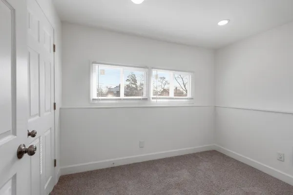 $299,999 | 519 Bellwood Avenue, Bellwood, IL 60104