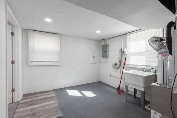 $299,999 | 519 Bellwood Avenue, Bellwood, IL 60104