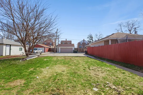 $299,999 | 519 Bellwood Avenue, Bellwood, IL 60104