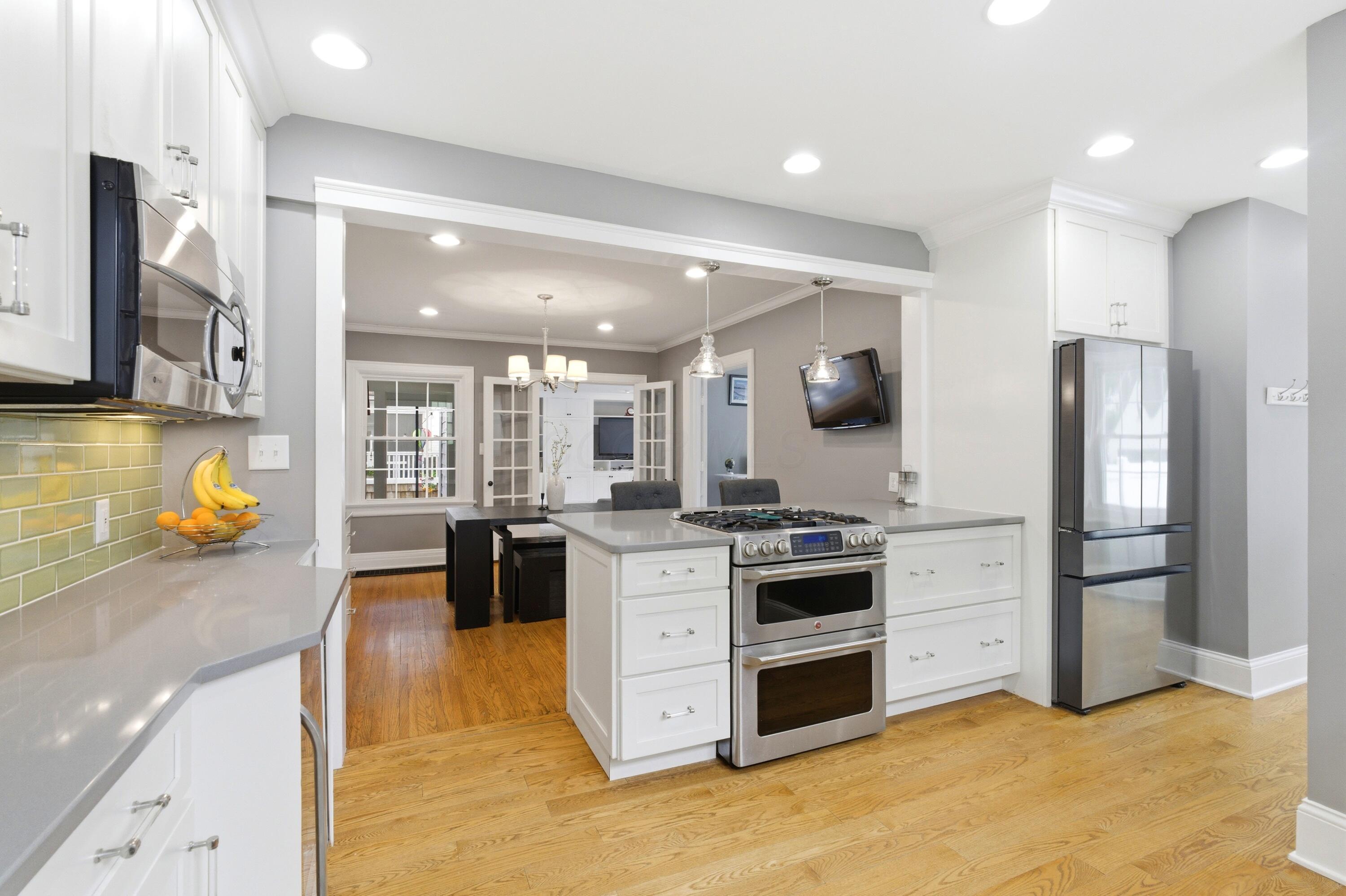 2565 Bexley Park Road Bexley, OH 43209 - Photo 14 of 55 Kitchen
