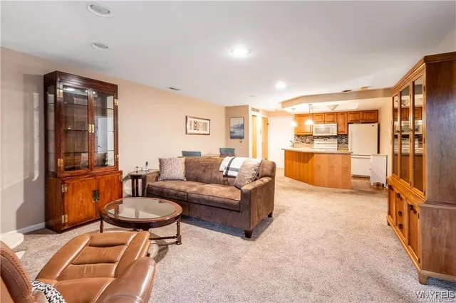 $209,900 | 1210 Youngs Road, Unit D, Amherst, NY 14221