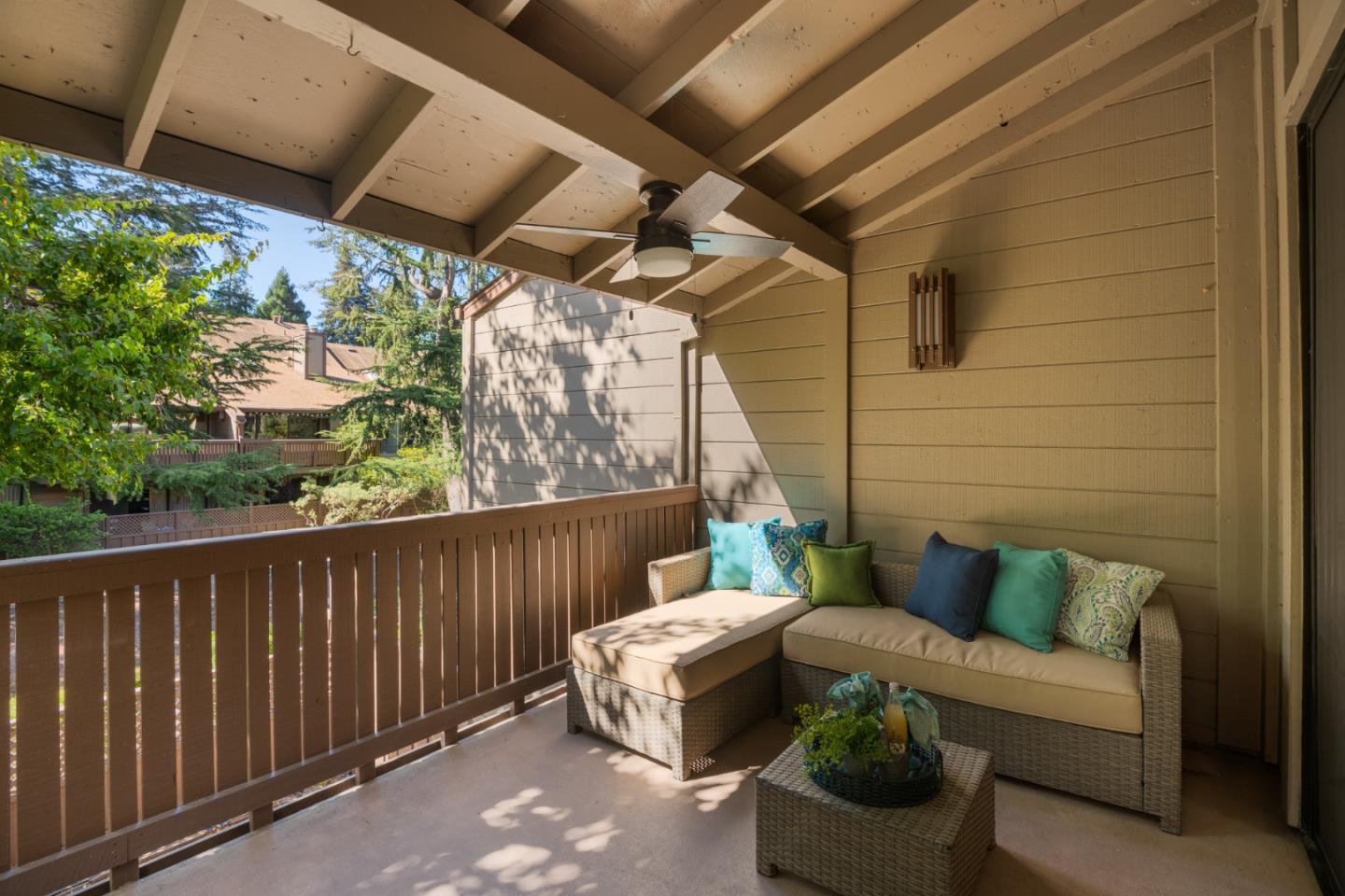 2040 West Middlefield Road, Unit 18 Mountain View, CA 94043 - Photo 8 of 35 Gallery Image 8