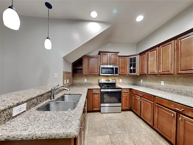 $2,599 | 9068 Shepton Street, Orlando, FL 32825