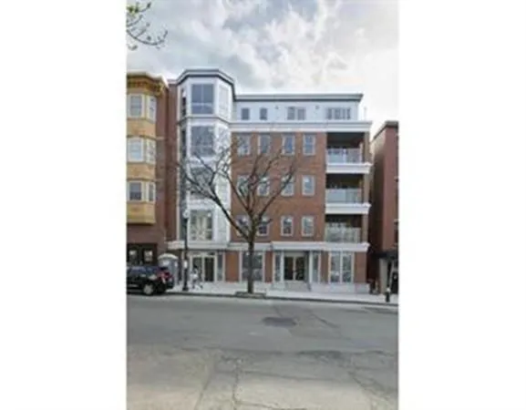 $3,650 | 339 West Broadway, Unit 4, Boston, MA 02127