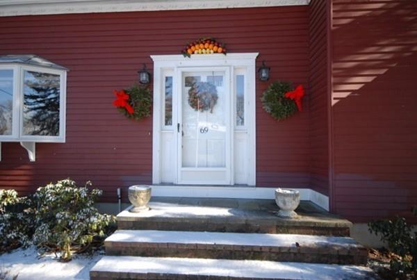 69 Carmel Road Andover, MA 01810 - Photo 4 of 40 Gallery Image 4