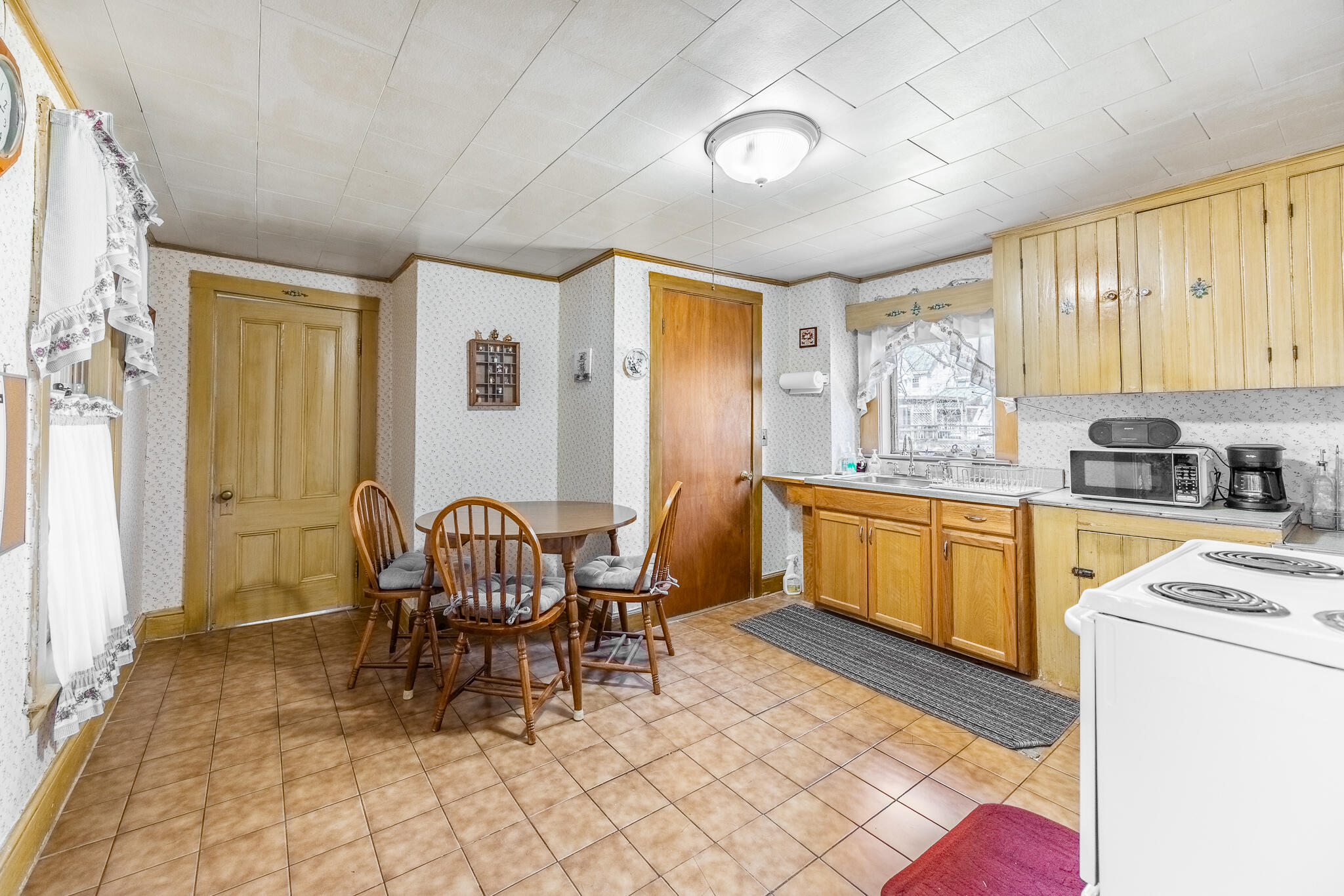 15 Lane Street Bangor, ME 04401 - Photo 7 of 23 20